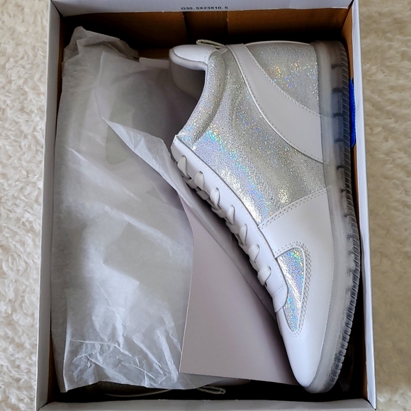 True Craft Shoes - NEW Women's White Sparkly Sneakers High Top Glitter Shine Shoes 9M True Craft